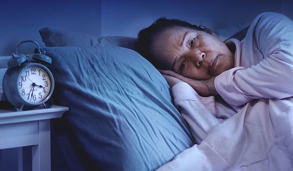 Giúp bạn ngủ ngon hơn khi bị bệnh viêm khớp vảy nến