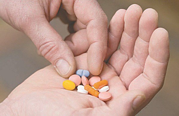 Có nên uống thuốc chống đột quỵ không?