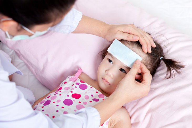 Trẻ bị sốt co giật có ảnh hưởng đến não?