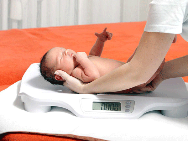 Tăng cân kém ở trẻ sơ sinh và trẻ em