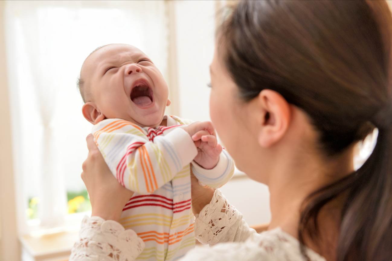 Những điều cơ bản về lịch trình cho trẻ sơ sinh: Cách bắt đầu thói quen cho trẻ