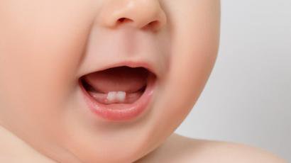 Bé tuổi mọc răng: Cần bổ sung dưỡng chất nào?