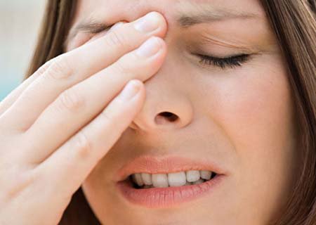 Viêm mũi dị ứng dễ lẫn với viêm xoang