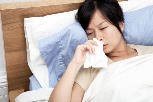 Tư thế ngủ có ảnh hưởng tới việc bị nghẹt mũi?