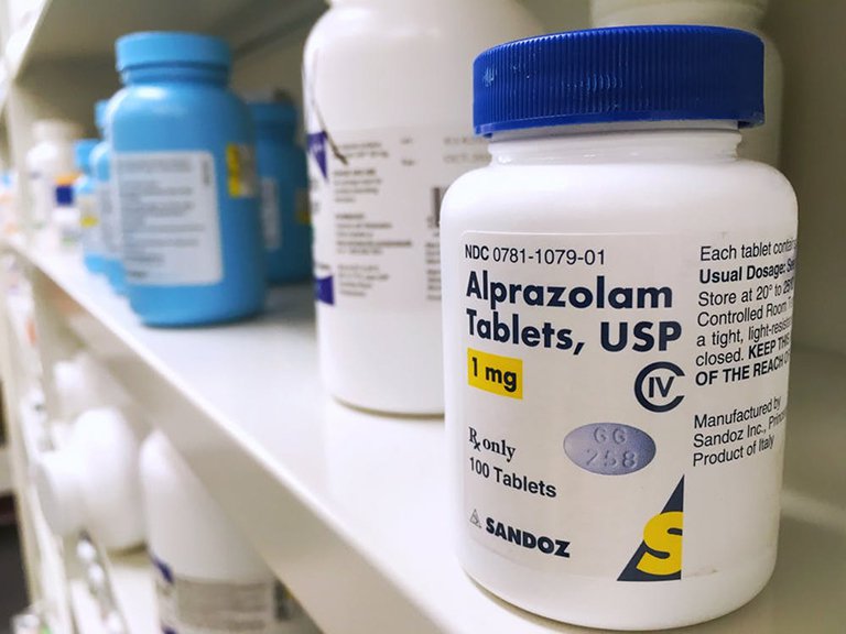 Thuốc Alprazolam: Công dụng, chỉ định và lưu ý khi dùng