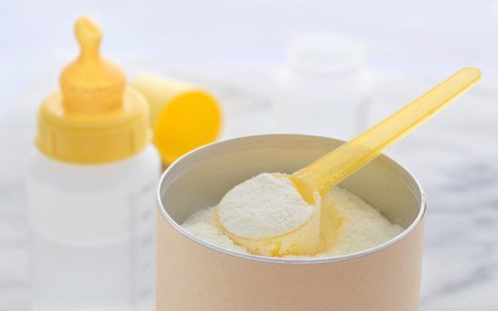 Trẻ sinh non có thể dùng sữa công thức không?
