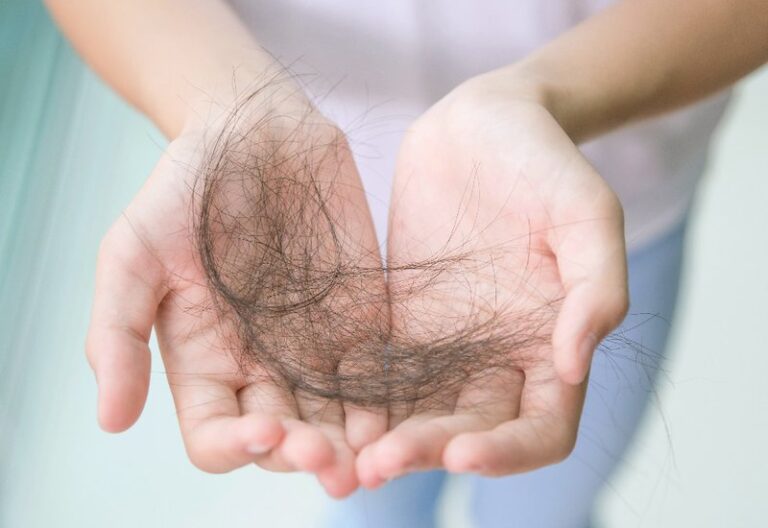 Ngăn ngừa rụng tóc: 22 mẹo giúp bảo vệ tóc của bạn