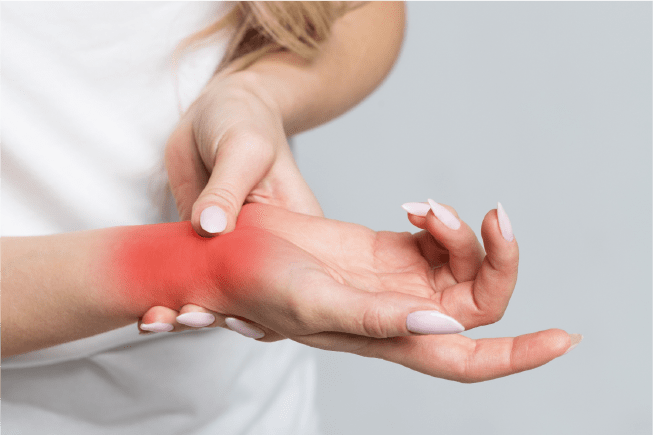Trật khớp cổ tay có cần bó bột không?